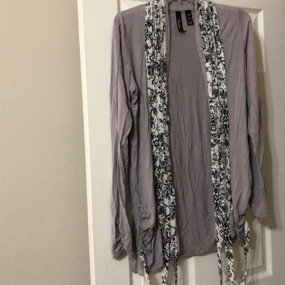 Top/ cardigan